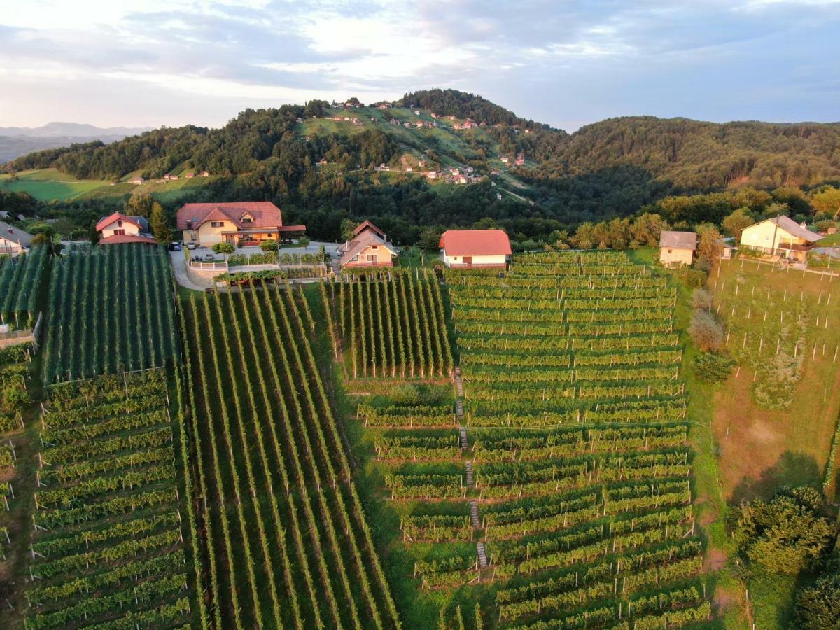 Vineyard Cottage Urban Mirna Exterior foto